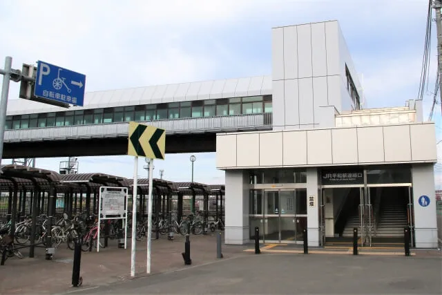 札幌市白石区JR平和駅連絡通路の写真